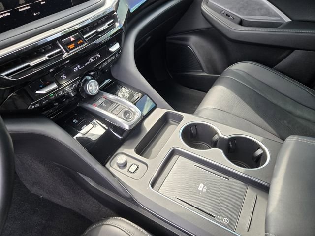 Certified 2025 Acura MDX FWD w/ Technology Package image 18