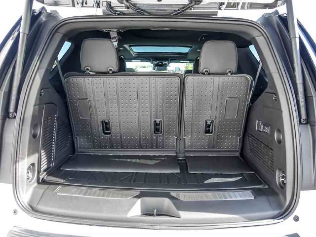 New 2027 Chevrolet Tahoe Premier w/ Sun And Tow Package AWD/4WD image 8