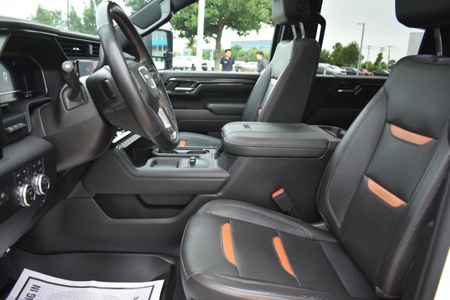 Used 2024 GMC Sierra 2500 AT4 w/ AT4 Premium Plus Package AWD/4WD image 19
