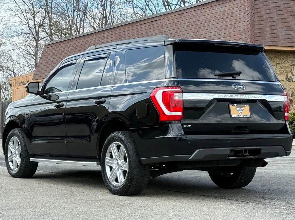 Used 2019 Ford Expedition XLT w/ Equipment Group 202A AWD/4WD image 3