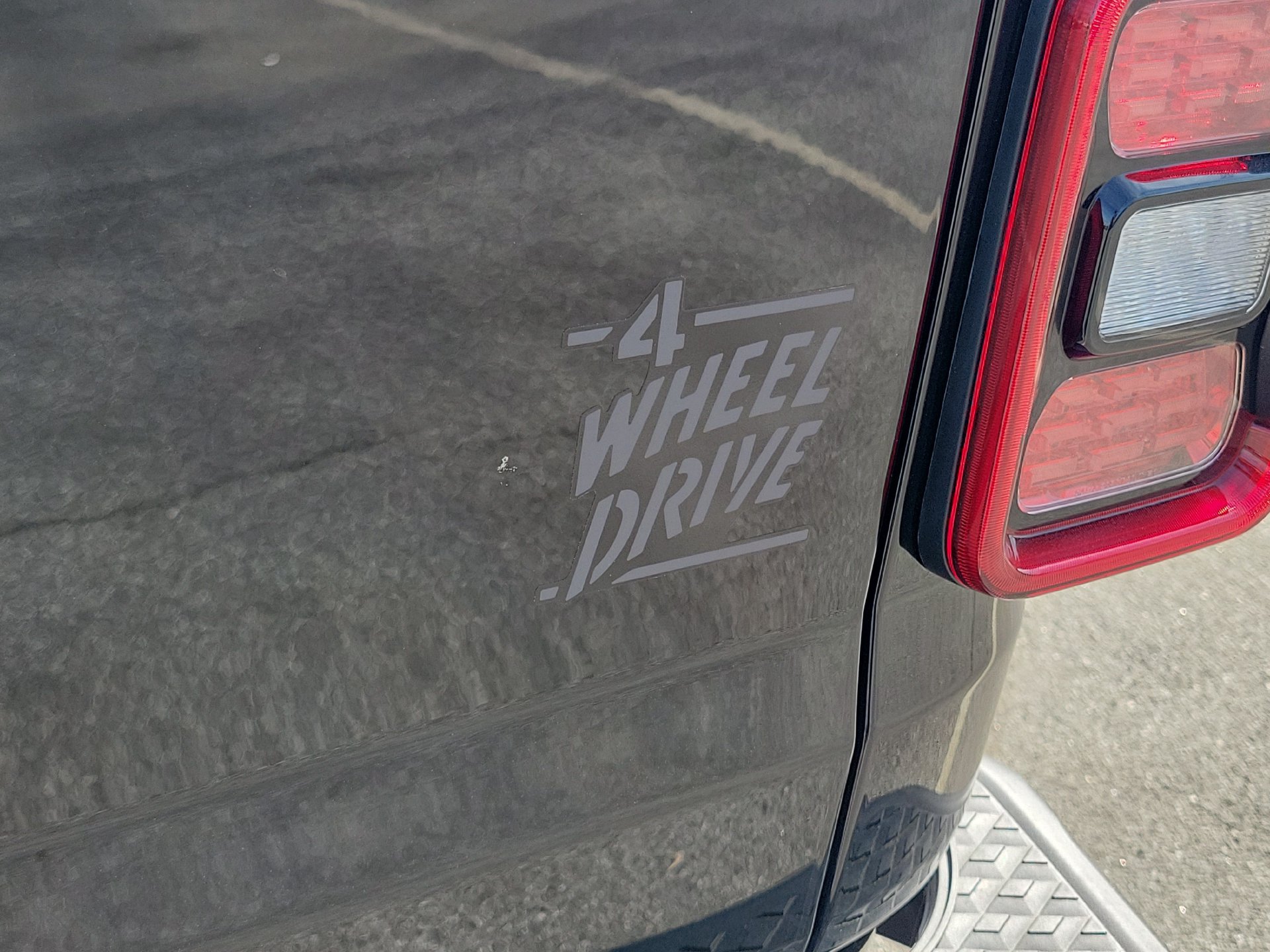 New 2026 Jeep Gladiator Sport AWD/4WD image 19