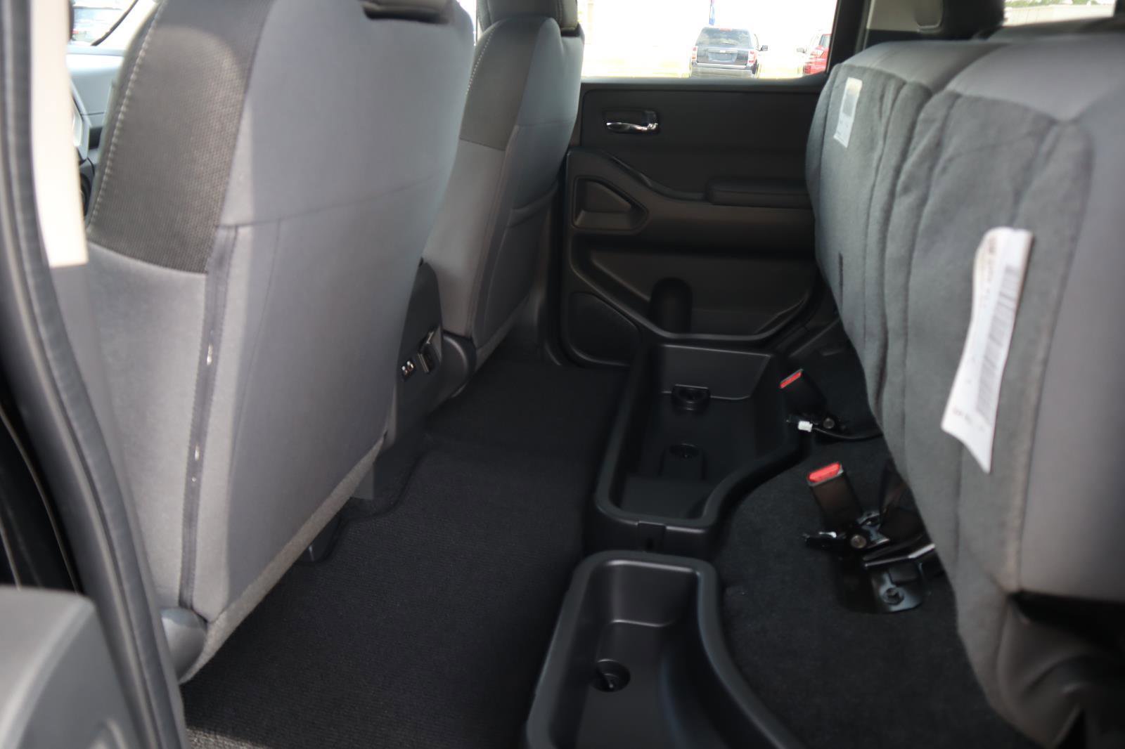 Used 2026 Nissan Frontier SV w/ SV Convenience Package RWD image 38