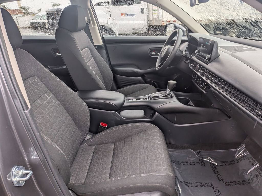 Used 2025 Honda HR-V LX image 30