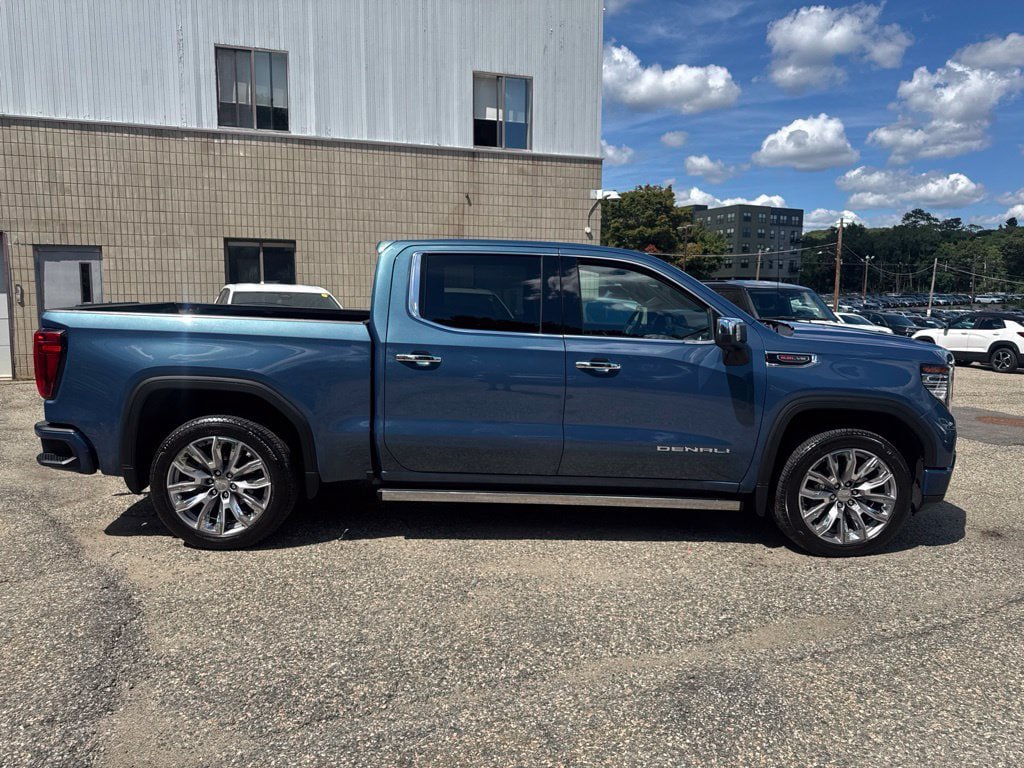 Used 2024 GMC Sierra 1500 Denali w/ Denali Reserve Package AWD/4WD image 8