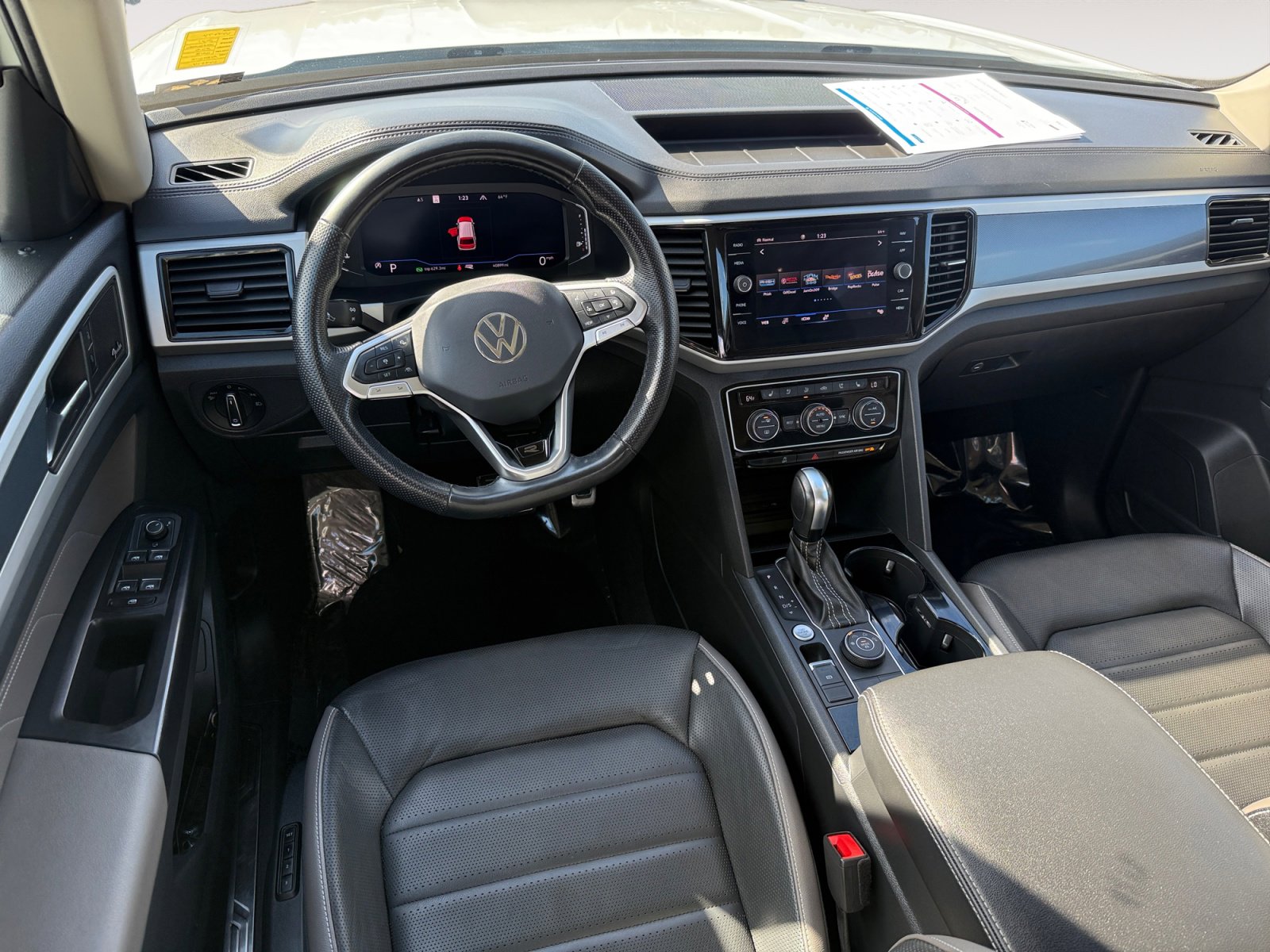 Certified 2021 Volkswagen Atlas SEL Premium image 15