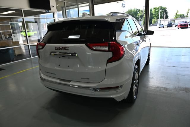 Used 2023 GMC Terrain Denali AWD/4WD image 5