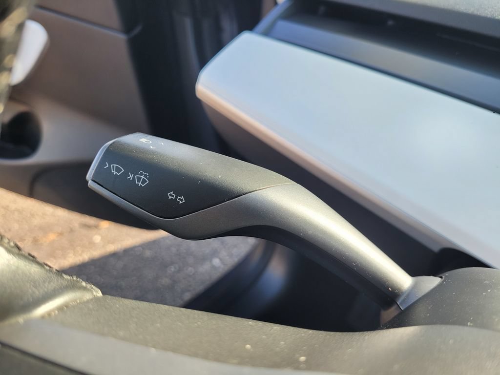 Used 2018 Tesla Model 3 Mid Range RWD image 19