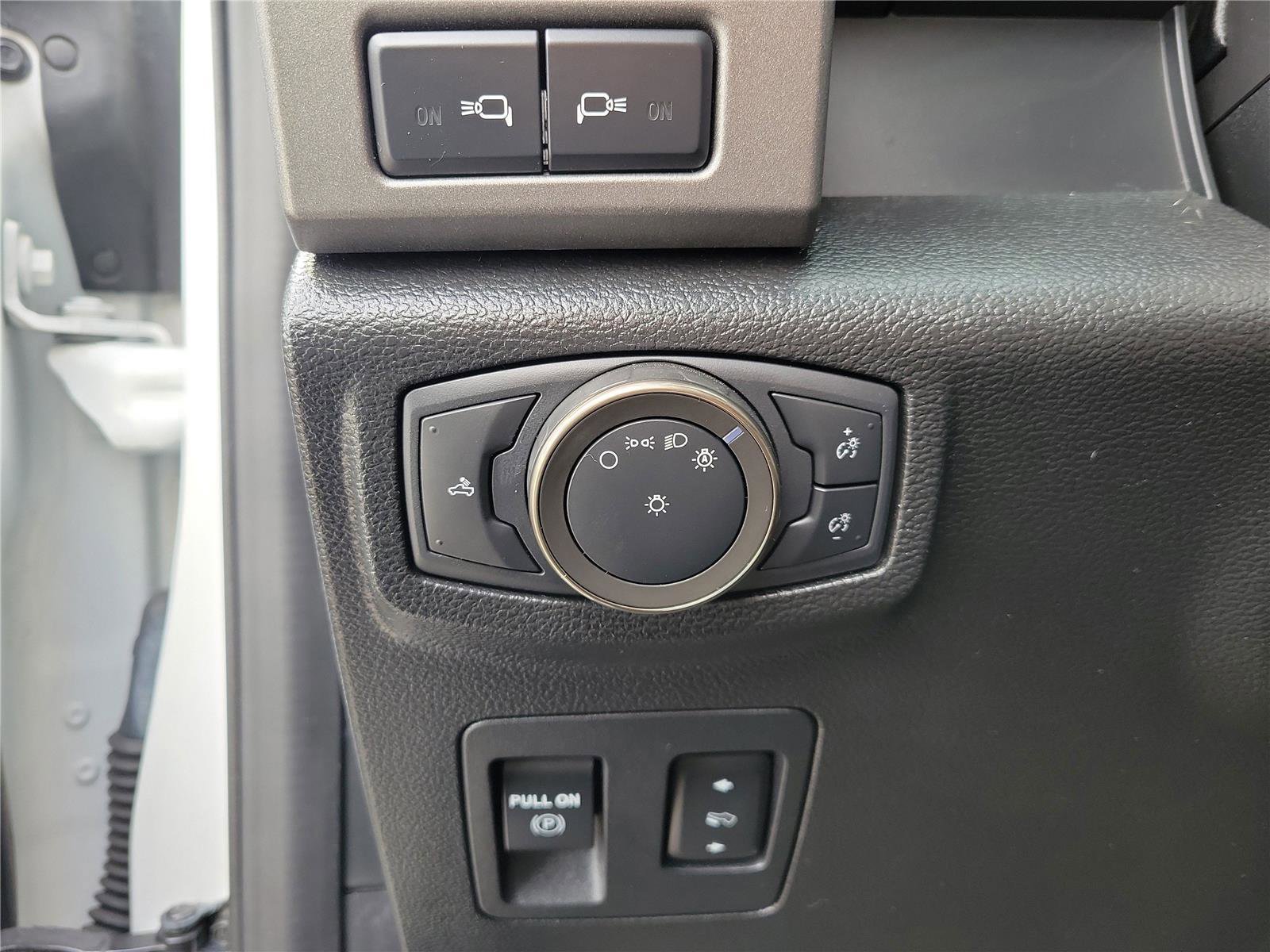 Used 2020 Ford F150 Raptor w/ Equipment Group 802A Luxury image 20