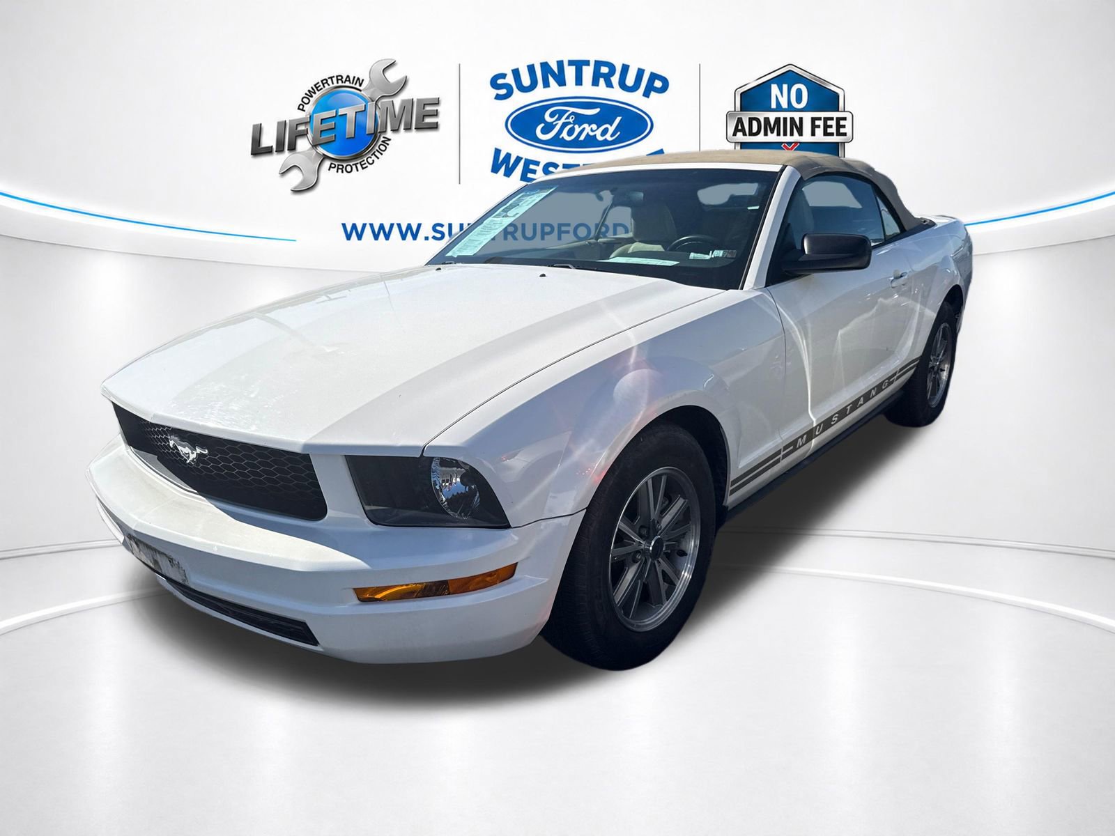 Used 2005 Ford Mustang Convertible RWD image 6