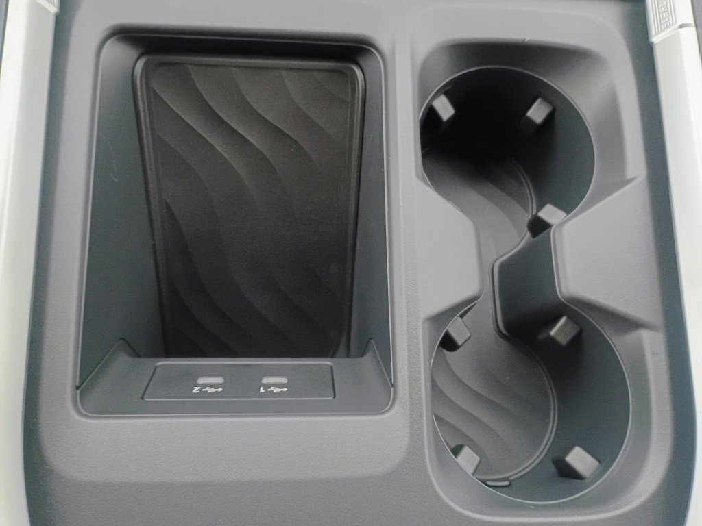 New 2026 Nissan Armada SV image 16