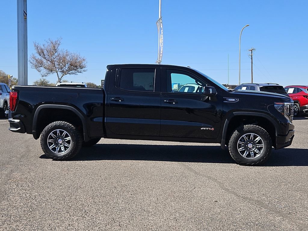 Used 2024 GMC Sierra 1500 AT4 w/ Technology Package image 5