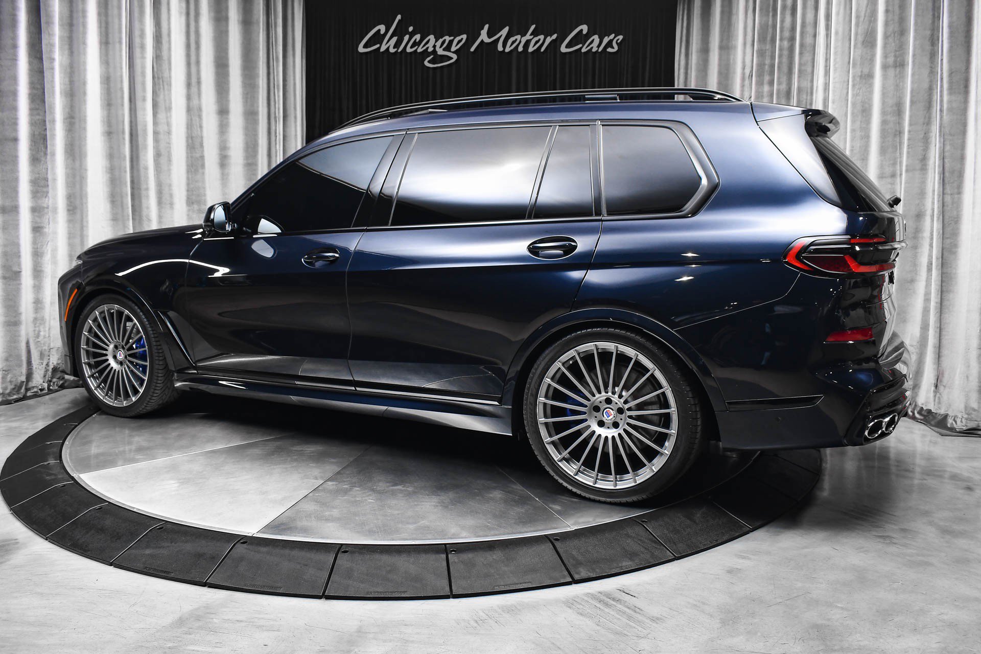 Used 2024 BMW ALPINA XB7 AWD/4WD image 3