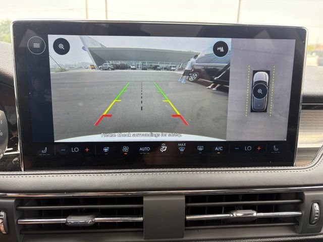 Used 2025 Lincoln Corsair AWD w/ Equipment Group 101A image 31