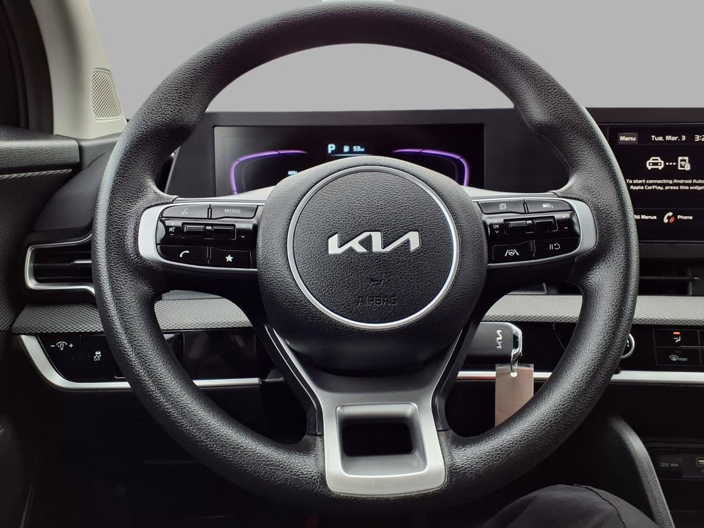 Used 2025 Kia Sportage LX image 15