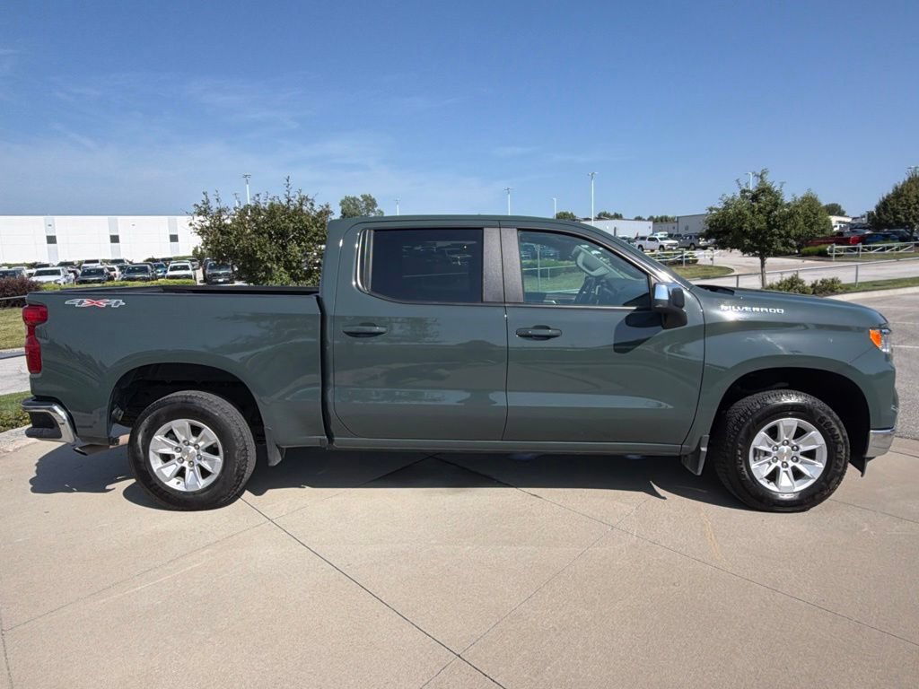 Used 2025 Chevrolet Silverado 1500 LT AWD/4WD image 22