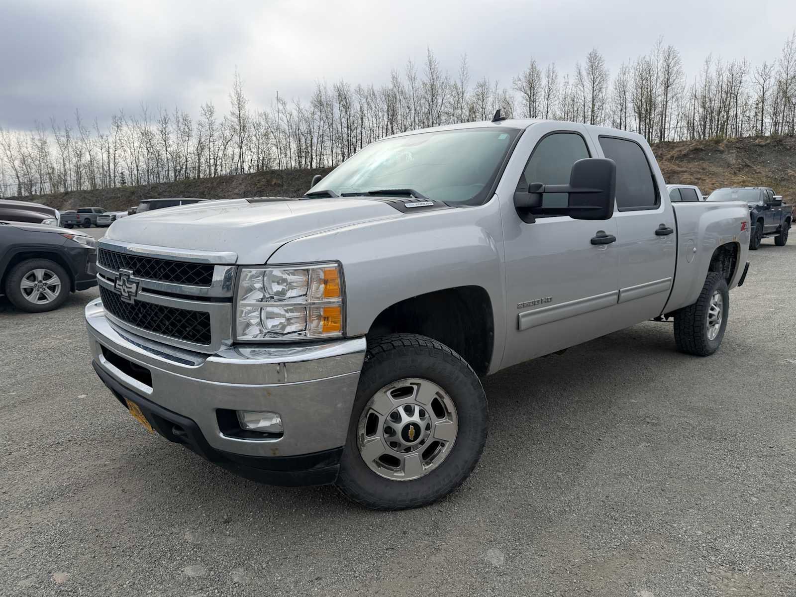 Used 2011 Chevrolet Silverado 2500 LT w/ Interior Plus Package AWD/4WD image 1