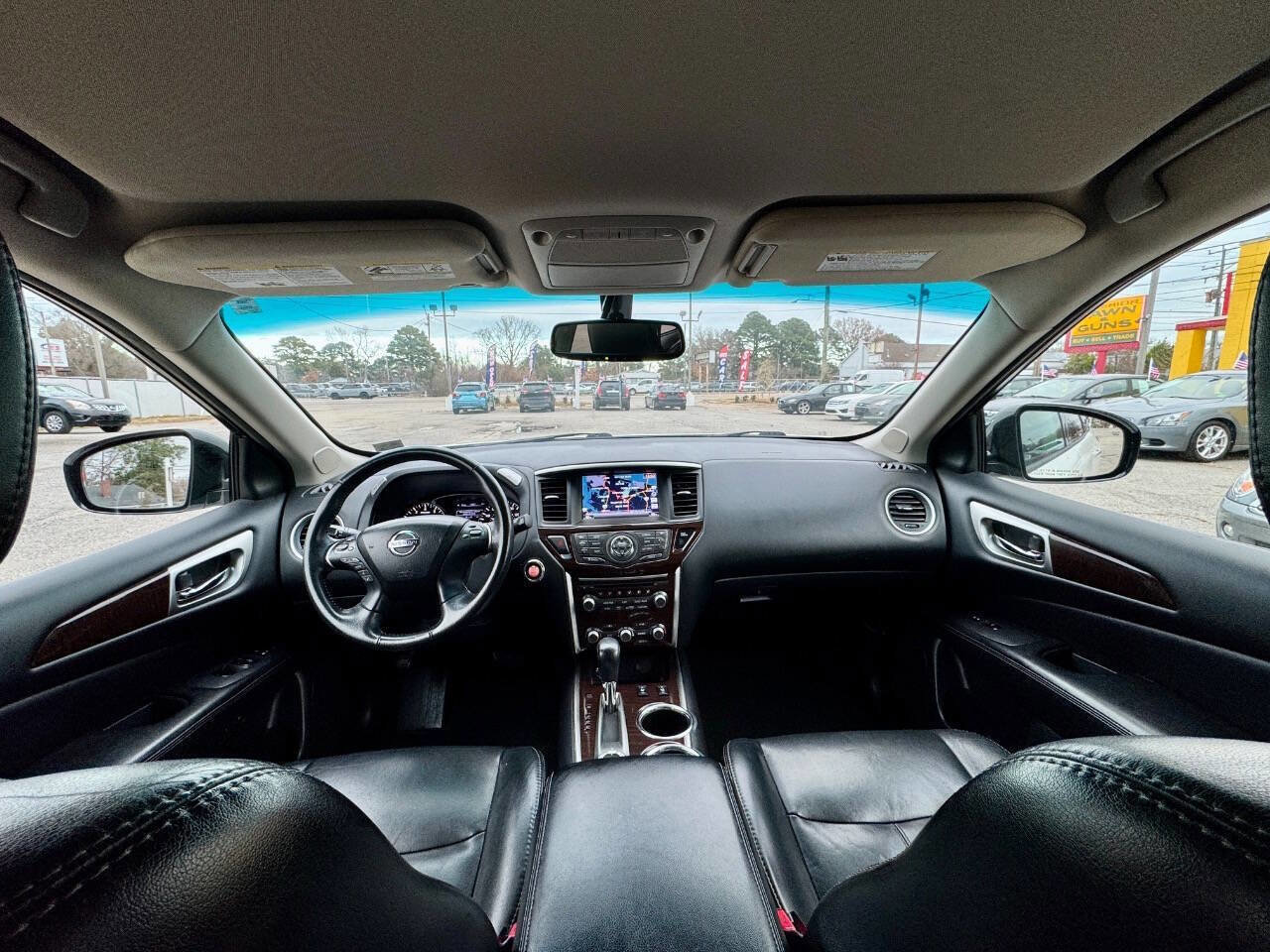 Used 2014 Nissan Pathfinder SL w/ SL Tech Package image 17