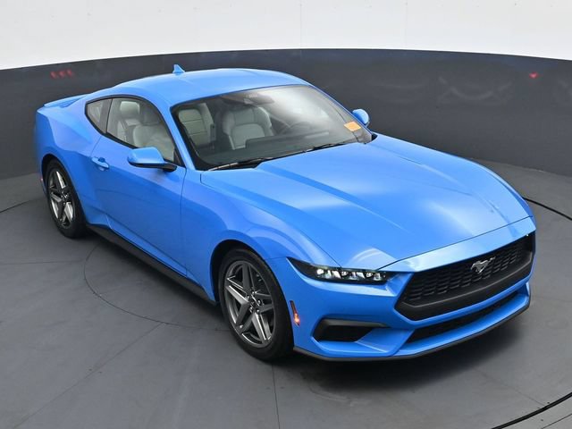 Used 2025 Ford Mustang Premium RWD image 25