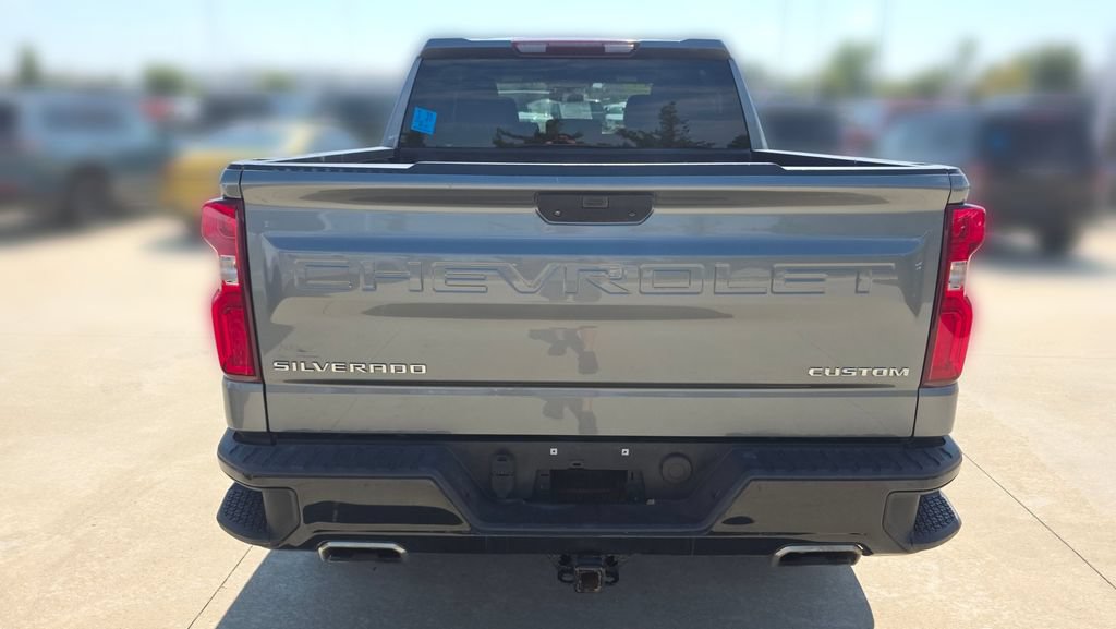 Used 2019 Chevrolet Silverado 1500 Custom Trail Boss w/ Custom Convenience Package AWD/4WD image 4