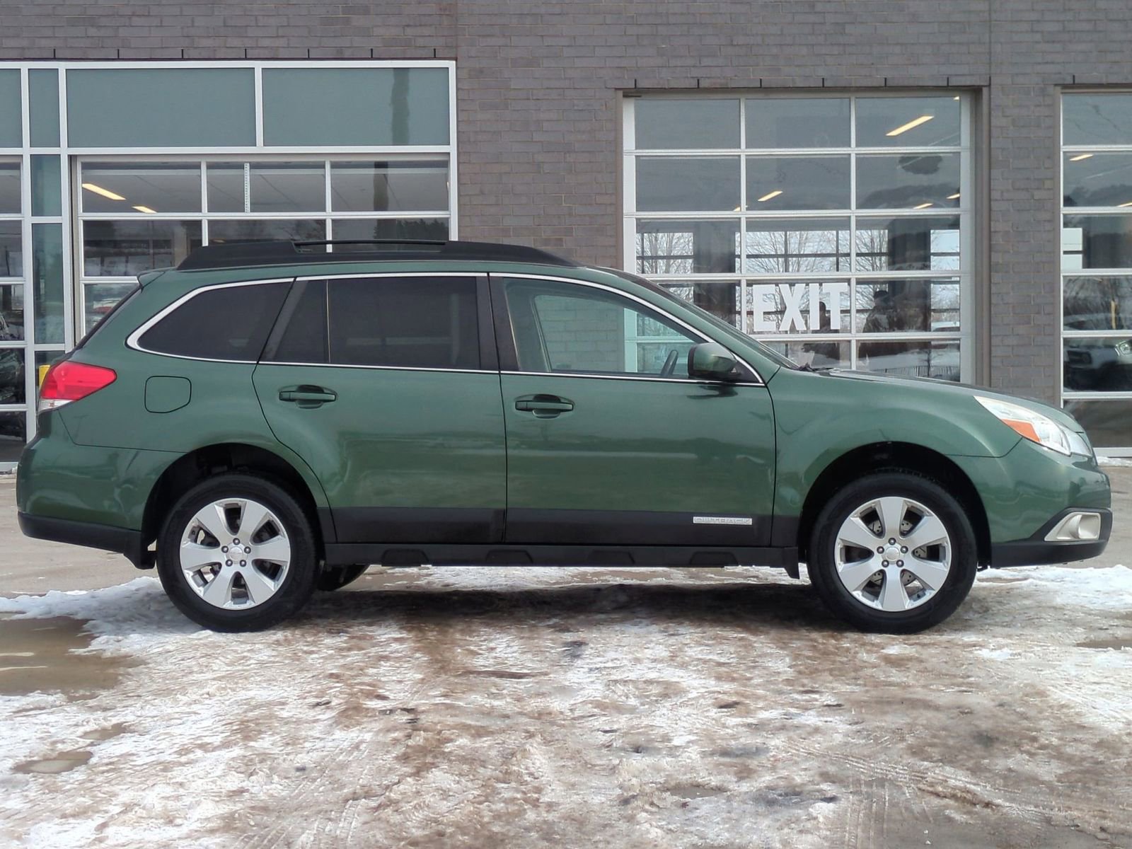 Used 2012 Subaru Outback 2.5i Premium w/ Popular Pkg 1B image 9