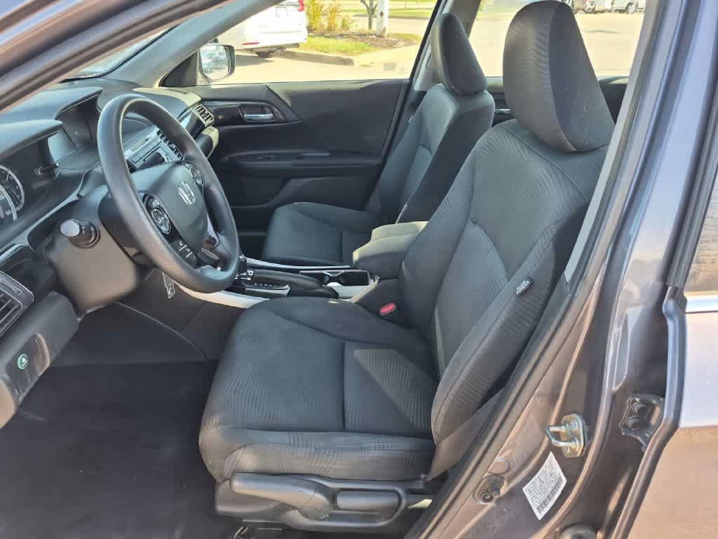 Used 2016 Honda Accord LX image 16