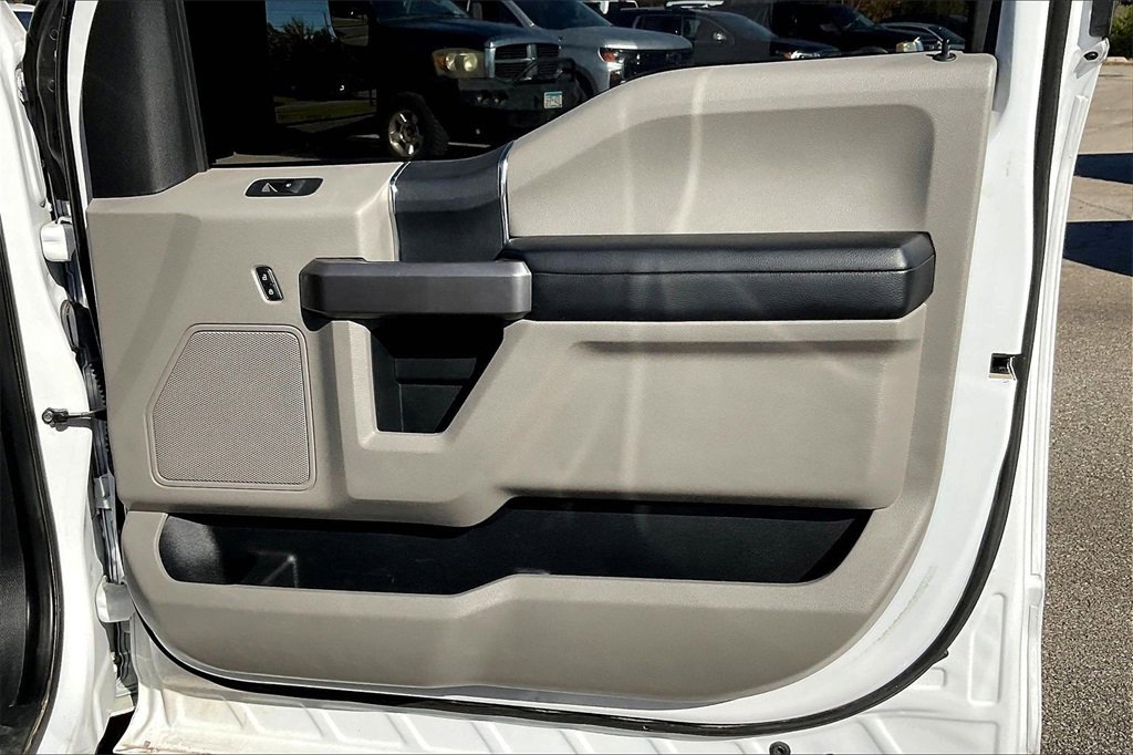 Used 2020 Ford F150 XLT w/ Trailer Tow Package image 23