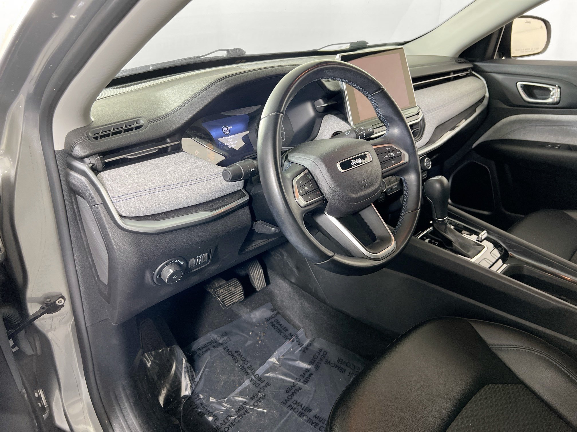 Used 2022 Jeep Compass Latitude w/ Convenience Group AWD/4WD image 9