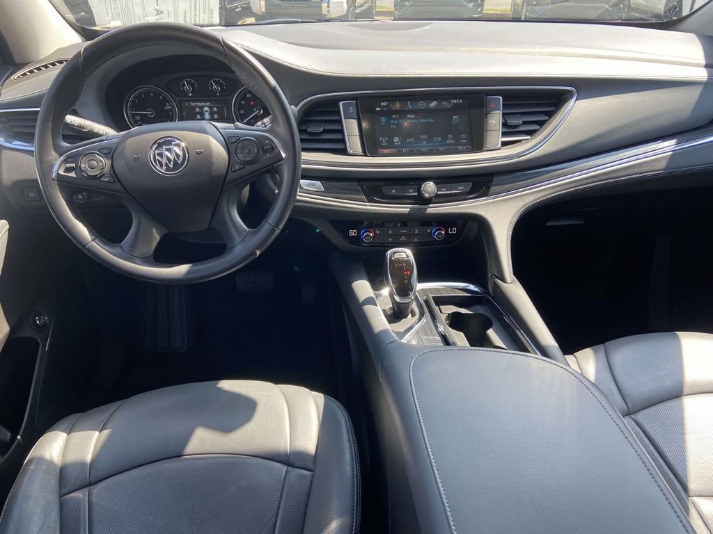 Used 2019 Buick Enclave Essence FWD image 10