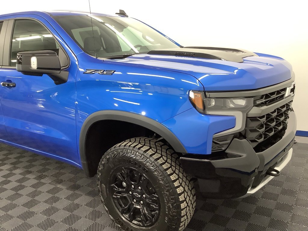 New 2026 Chevrolet Silverado 1500 ZR2 w/ Dark Appearance Package image 24