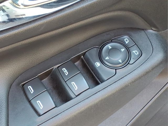 Used 2020 Chevrolet Equinox LT w/ Driver Convenience Package FWD image 16