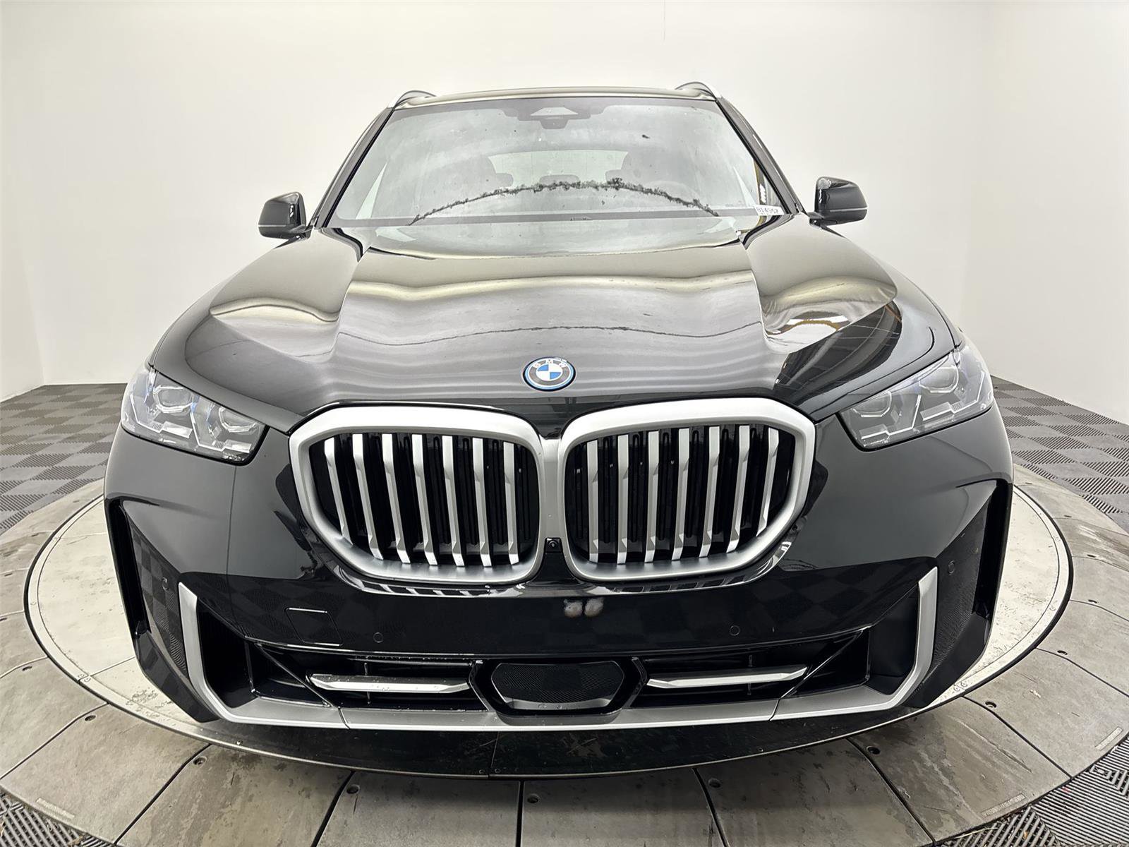 New 2026 BMW X5 xDrive50e w/ Climate Comfort Package image 14