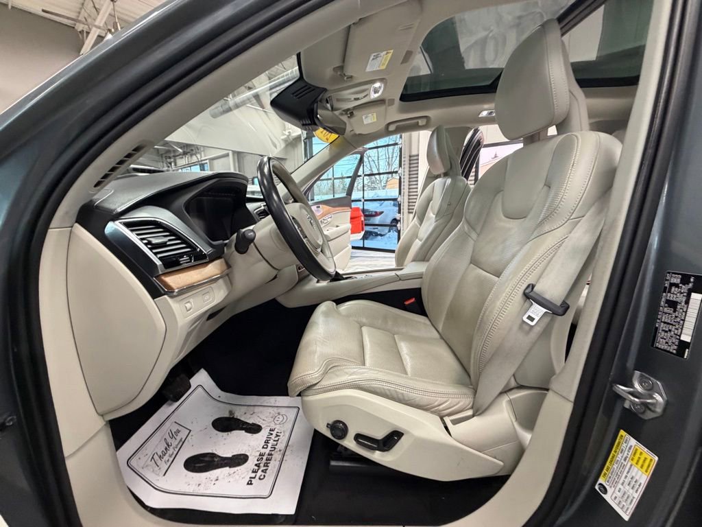 Used 2017 Volvo XC90 T6 Inscription w/ Vision Package image 61