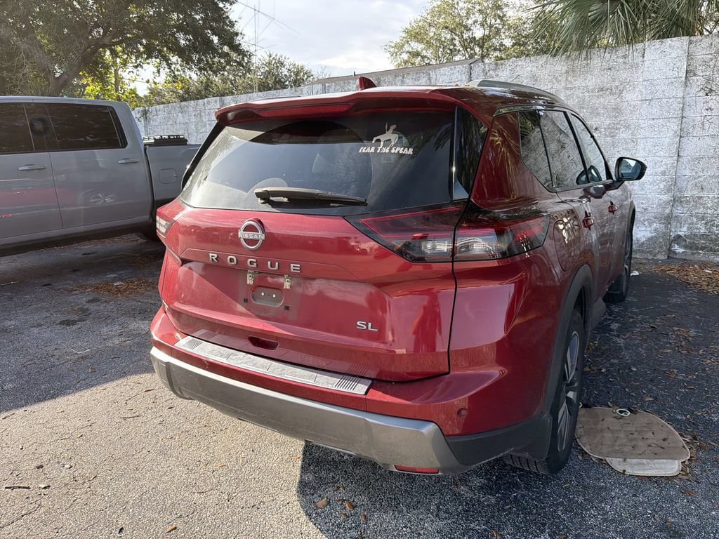 Used 2024 Nissan Rogue SL w/ SL Premium Package FWD image 12