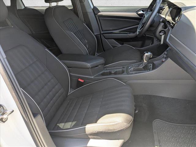 Used 2024 Volkswagen Jetta Sport FWD image 19