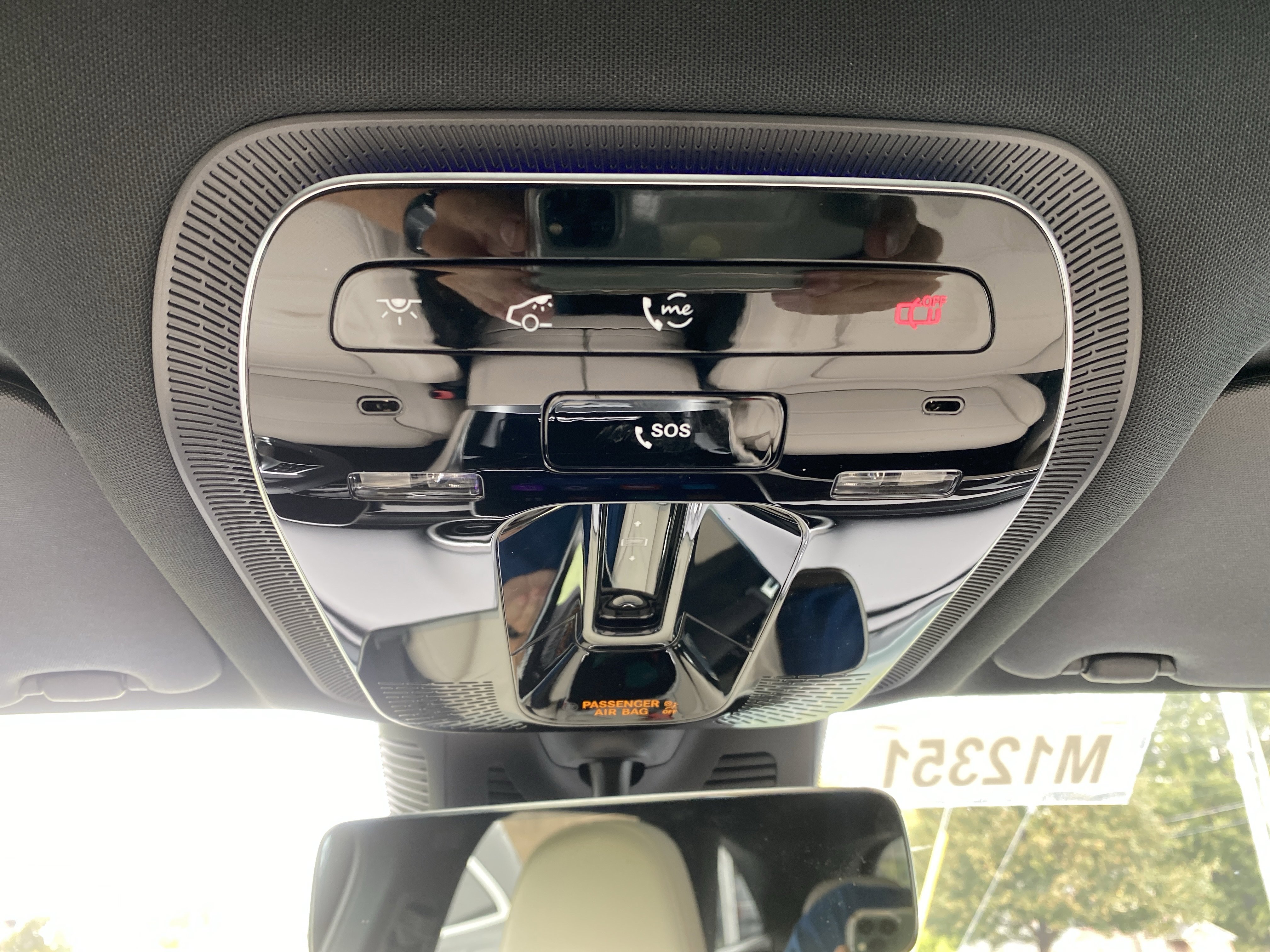 Used 2025 Mercedes-Benz GLC 300 4MATIC image 22