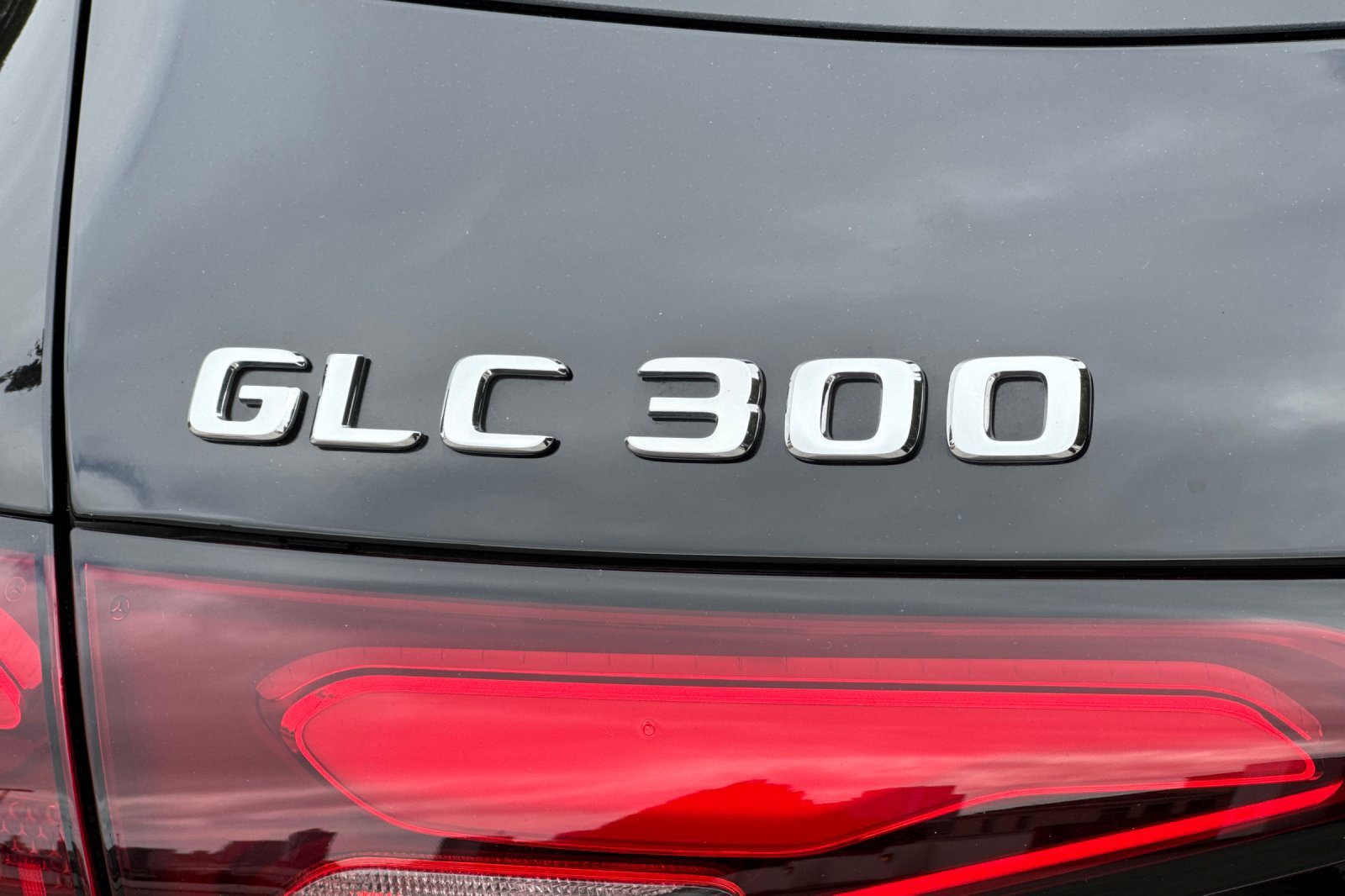 Certified 2024 Mercedes-Benz GLC 300 4MATIC image 38