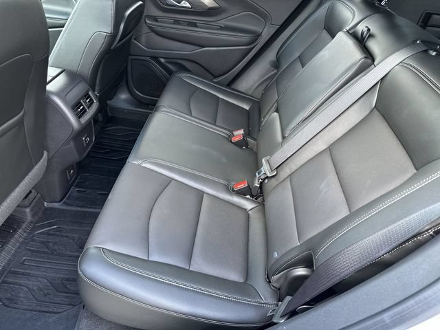 Used 2024 GMC Terrain SLT w/ LPO, Floor Liner Package AWD/4WD image 26