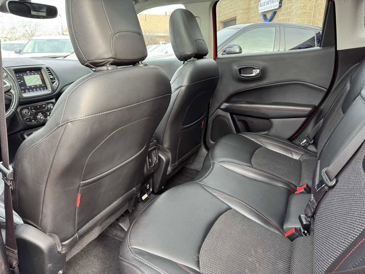 Used 2019 Jeep Compass Trailhawk w/ Cold Weather Group image 39