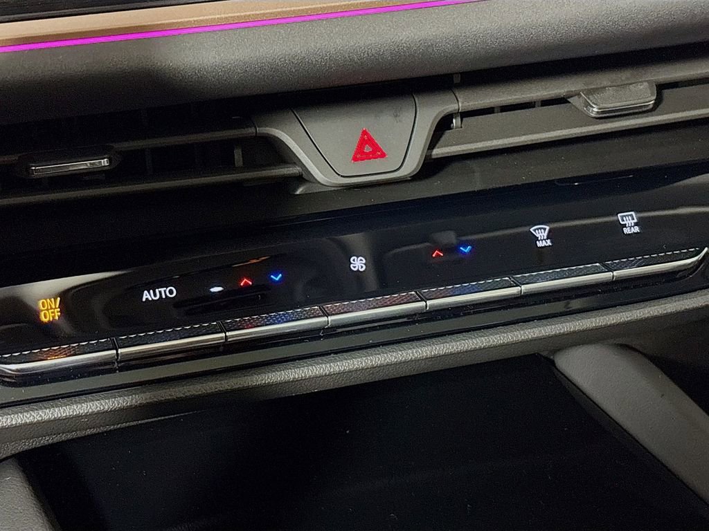 New 2025 Buick Envision Sport Touring image 16