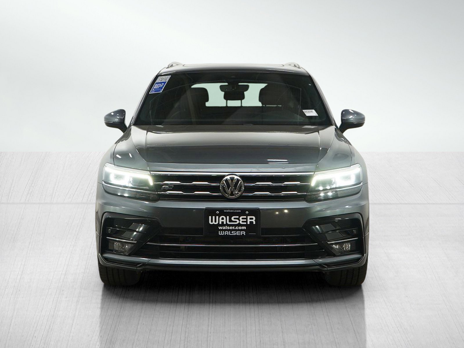 Used 2020 Volkswagen Tiguan SEL Premium R-Line image 8