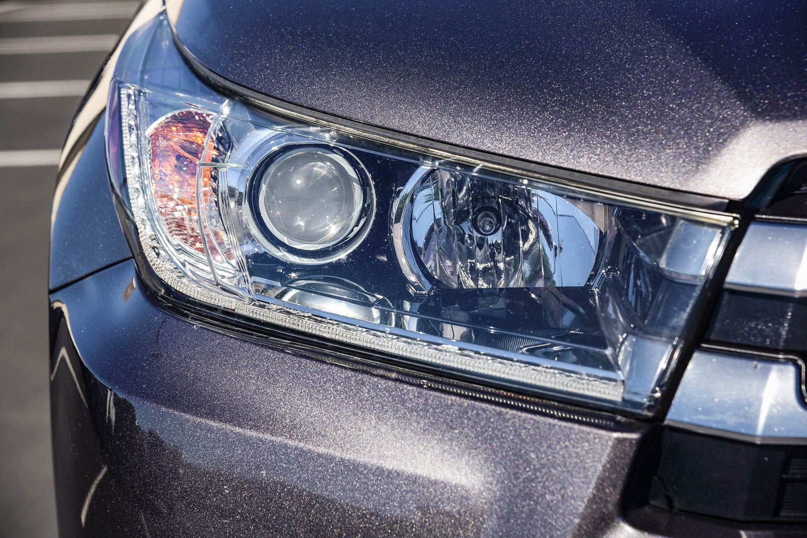 Used 2017 Toyota Highlander Limited image 12