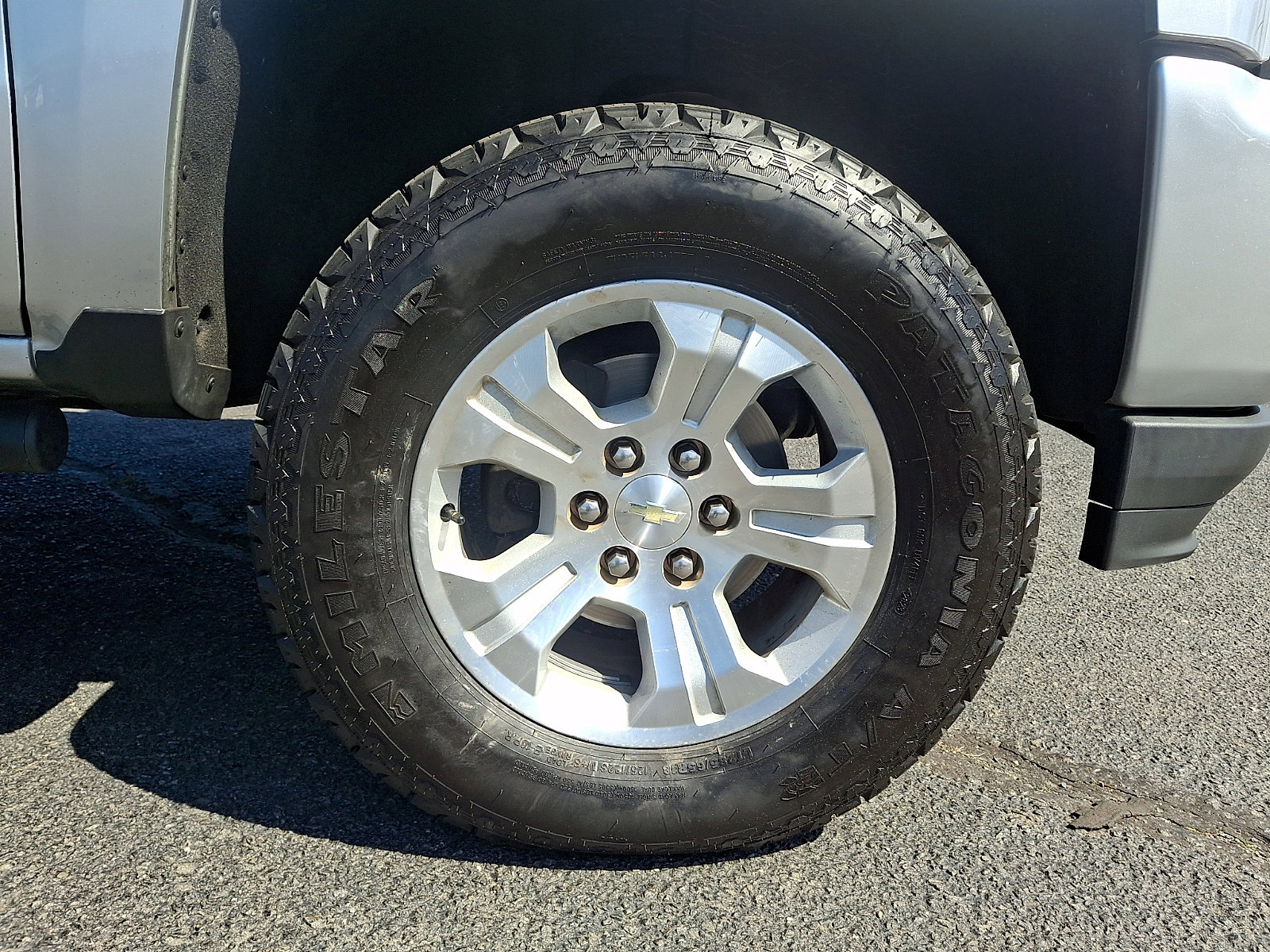 Certified 2018 Chevrolet Silverado 1500 LT w/ All Star Edition AWD/4WD image 9