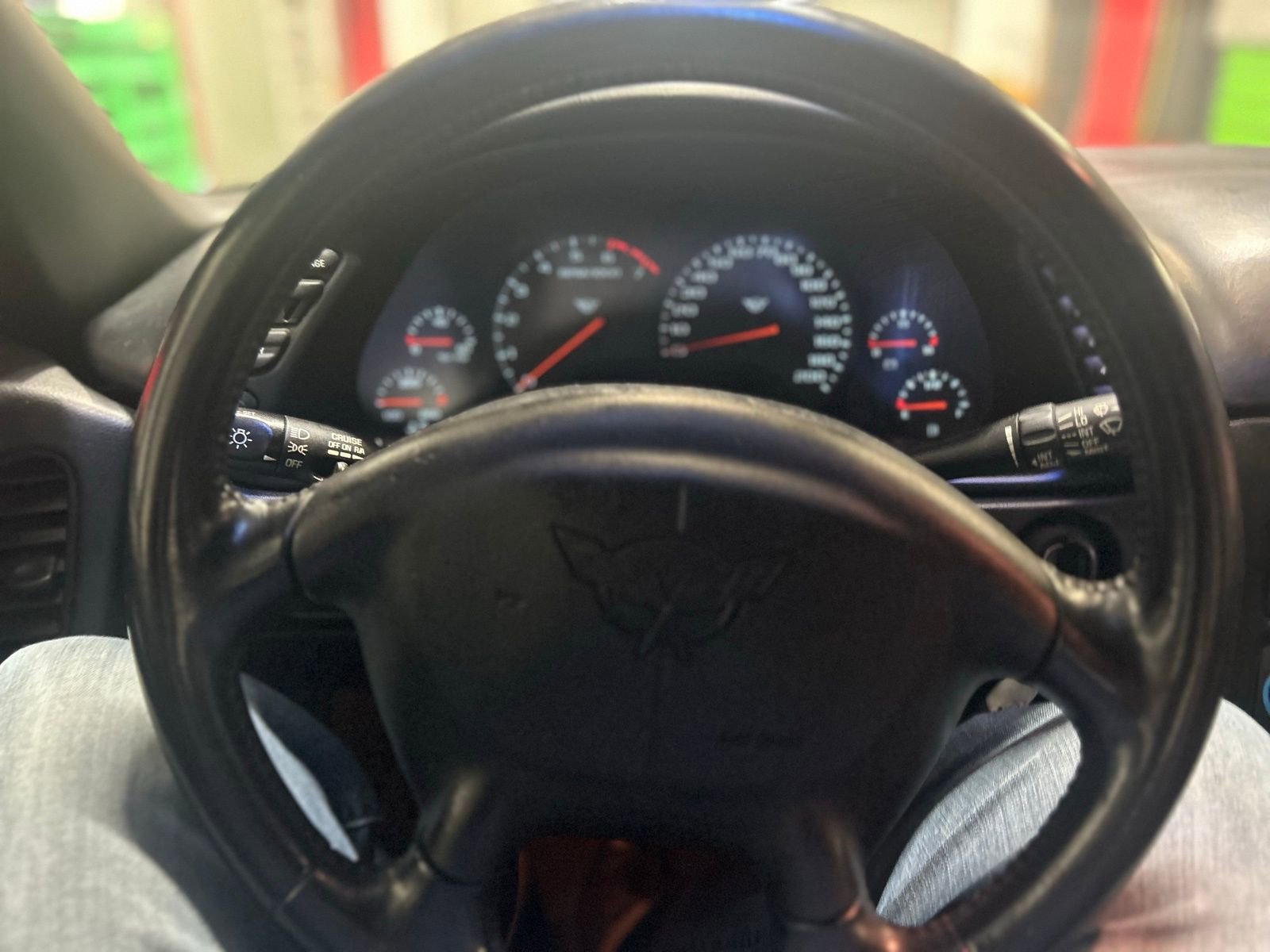 Used 2001 Chevrolet Corvette Convertible w/ Preferred Equipment Group2 image 32