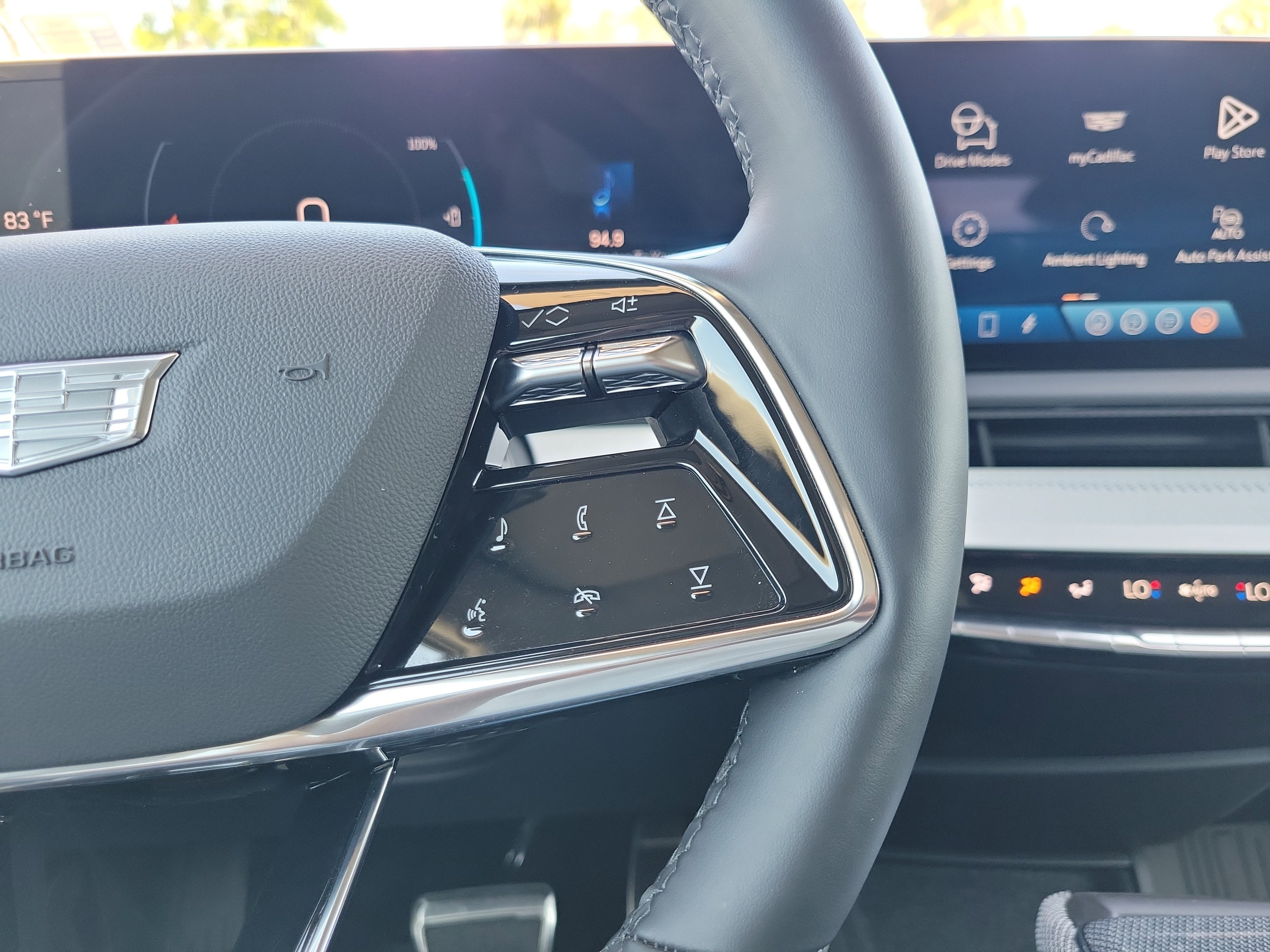 Certified 2025 Cadillac Optiq Luxury 2 w/ LPO, Floor Liner Package image 28