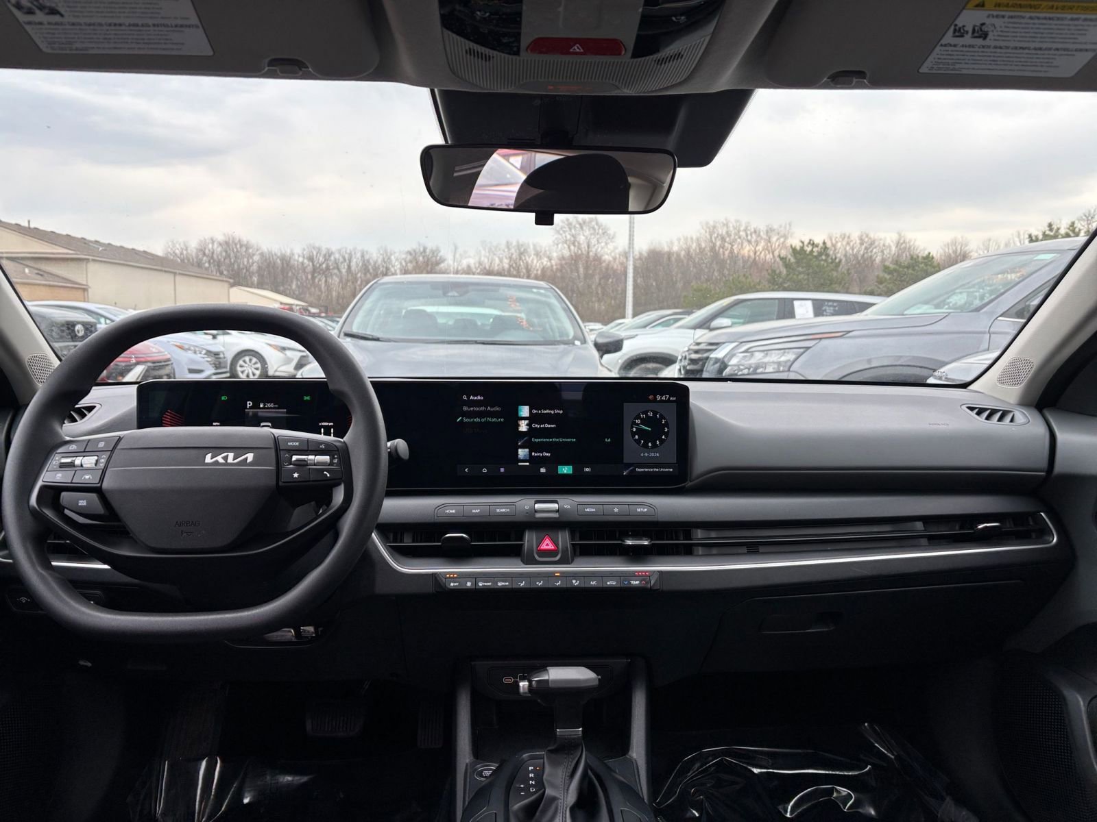 Used 2025 Kia K4 FWD image 33