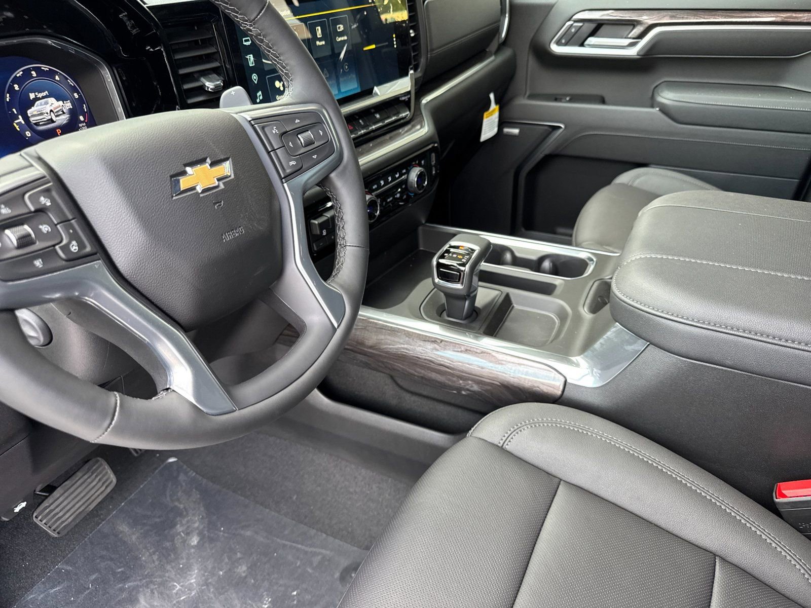 New 2026 Chevrolet Silverado 1500 LTZ w/ Technology Package image 9