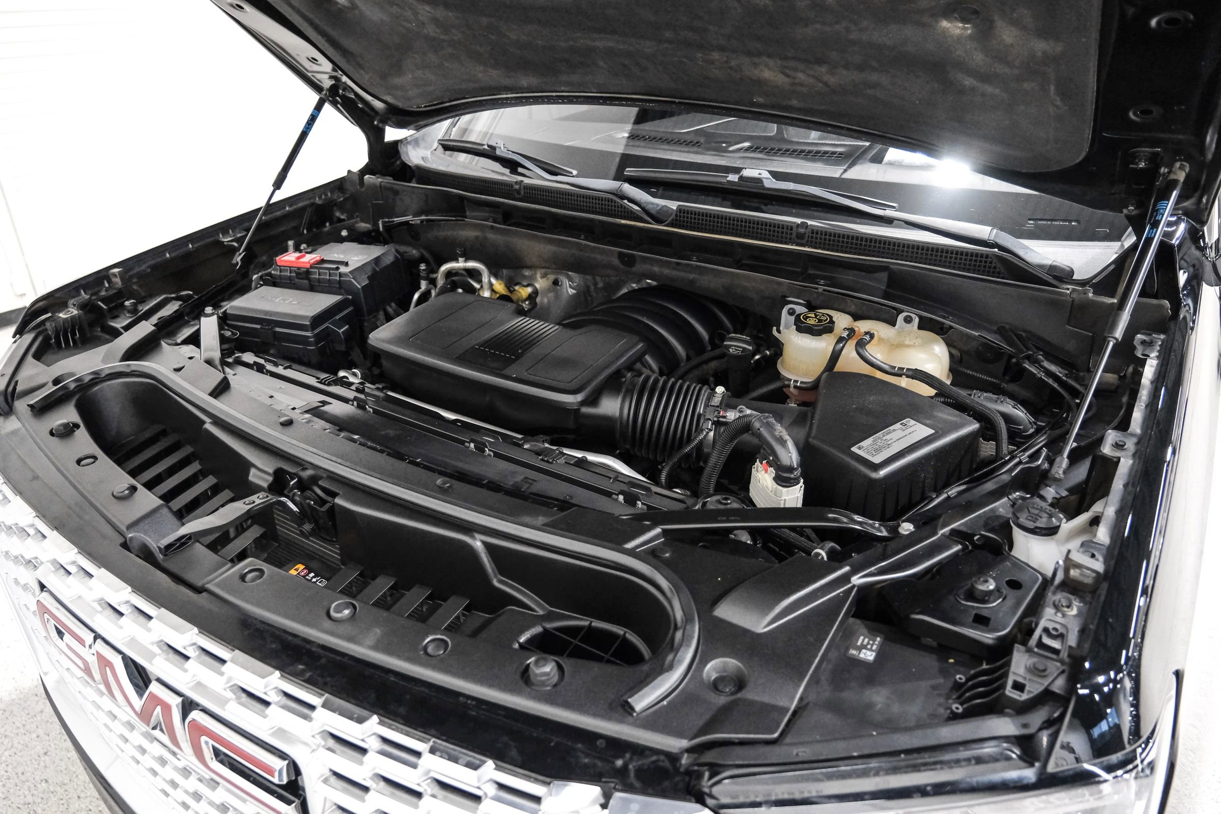 Used 2021 GMC Yukon Denali w/ Denali Premium Package image 60