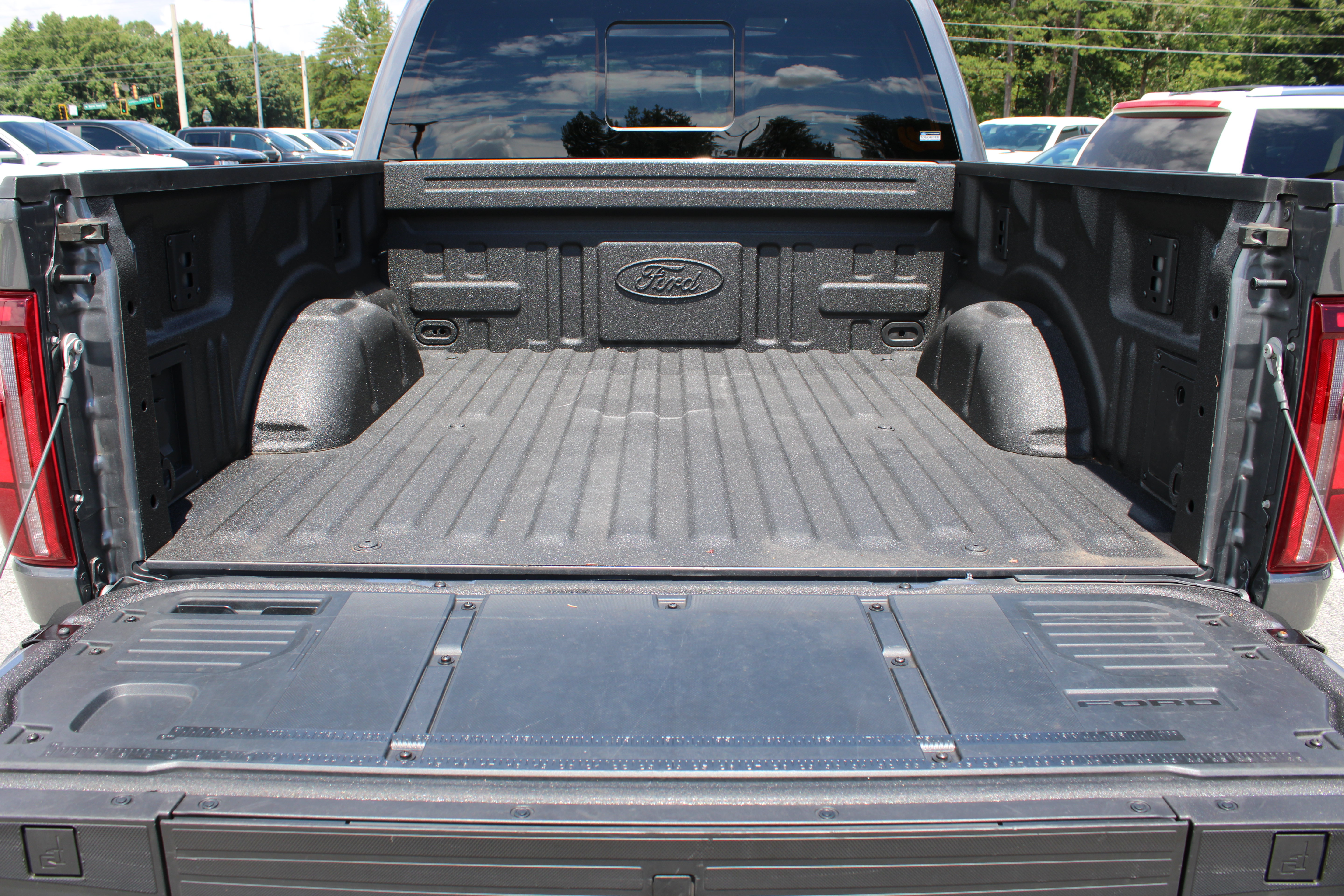 Used 2025 Ford F150 Raptor w/ Equipment Group 803A Raptor R AWD/4WD image 10