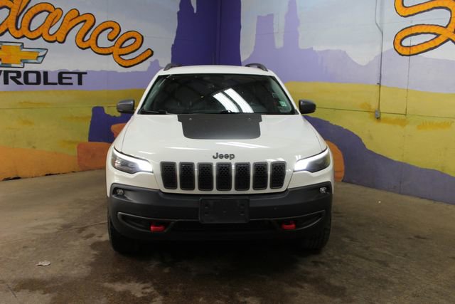 Used 2019 Jeep Cherokee Trailhawk w/ Comfort & Convenience Group AWD/4WD image 2