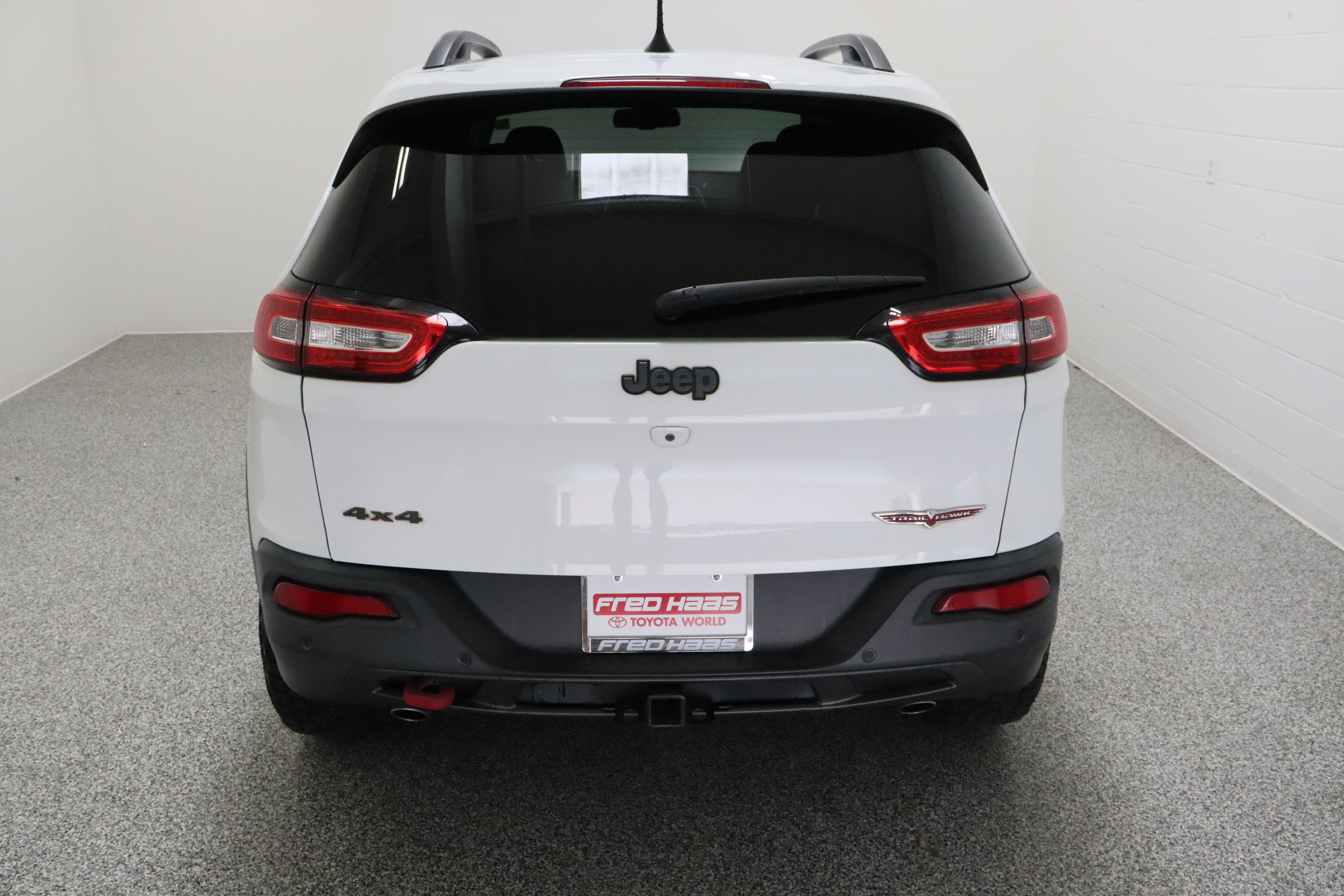 Used 2018 Jeep Cherokee Trailhawk w/ Quick Order Package 27L image 8